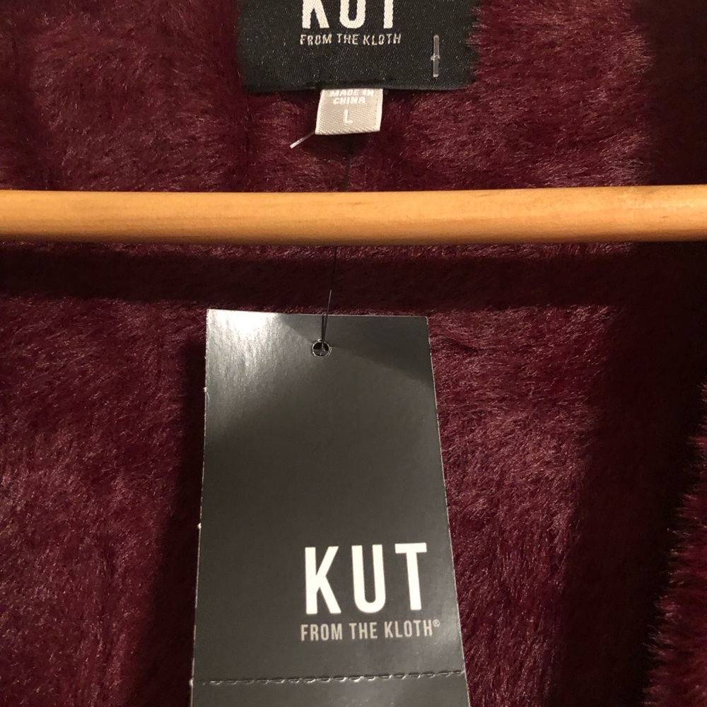 KUT from the Kloth Women Faux Fur Jana Cardigan NWT Bordeaux Large - Picture 10 of 11